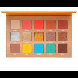 ONLY selling thirsty palette& First class lipstick